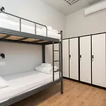 Hostel Cool , *